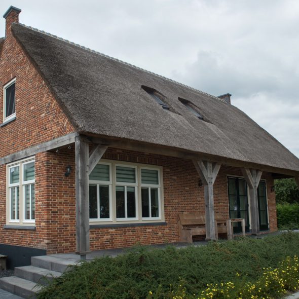 woonhuis babyloniénbroek antiek oranje rood steen